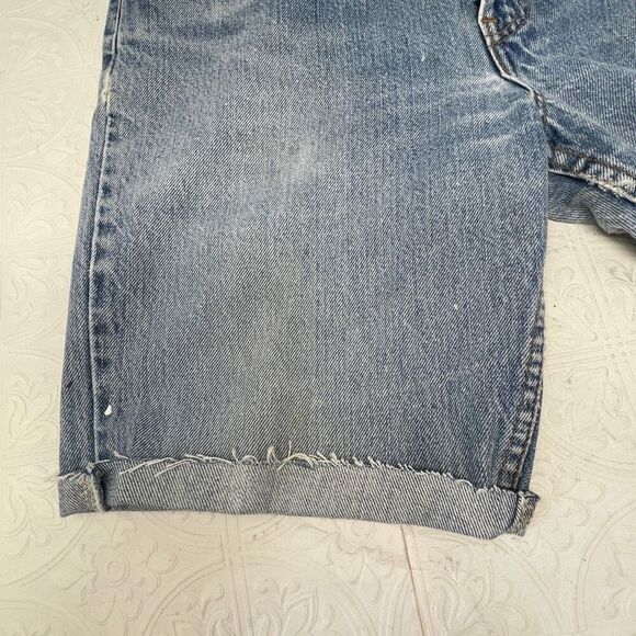 Vintage Levi’s Blue Straight 509 Boot Cut Cutoff Denim Shorts Size 32x32 - Picture 3 of 10